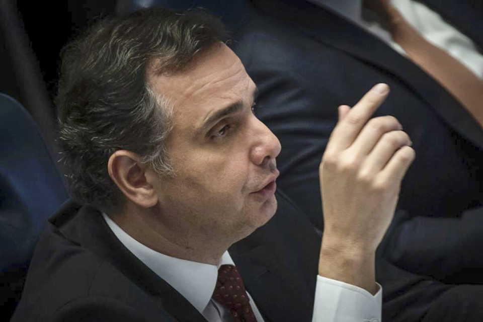 imagem colorida mostra presidente do senado rodrigo pacheco - metrópoles