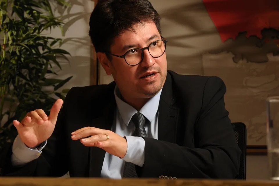 Foto colorida de João Luiz Fukunaga, presidente da Previ - Metrópoles