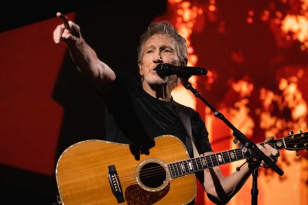 Foto colorida de Roger Waters - Metrópoles