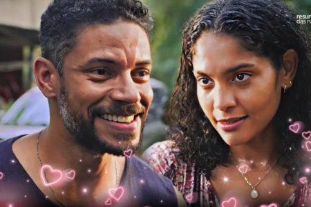 Imagem colorida de Jonata e Aline, personagens da novela Terra e Paixão - Metrópoles