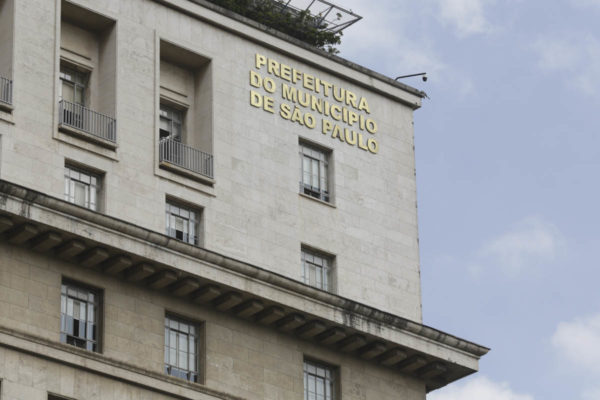 Prédio da Prefeitura Municipal de São Paulo no Viaduto do Chá, em rua na região central da Capital Paulista - Metrópoles