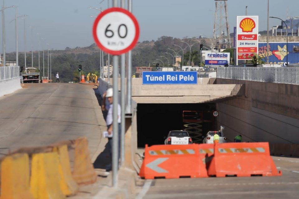 Vista de fora Túnel Rei Pele