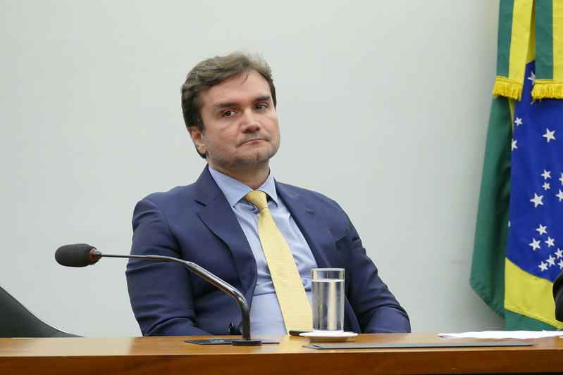 Imagem colorida do deputado federal Celso Sabino - Metrópoles