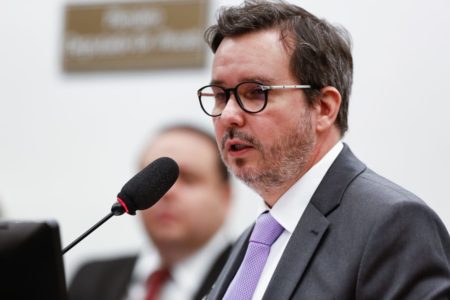 Imagem colorida CEO americanas Leonardo coelho pereira cpi