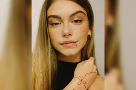 Imagem da universitária Dâmilly Beatriz. Jovem de 18 anos morre após ser infectada por bactéria via acne - Metrópoles
