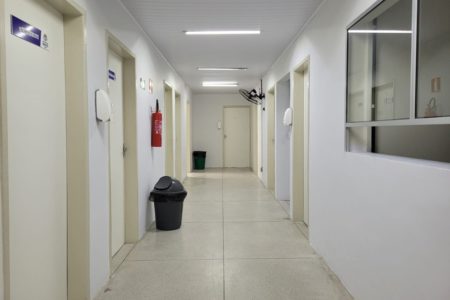 Imagem da URS de Maceió onde médica e funcionária foram agredidas e ameaçadas por paciente - Metrópoles