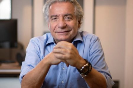 Imagem colorida de Adriano Pires