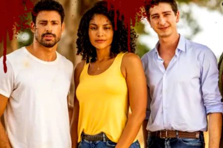 Imagem colorida de Aline, Caio e Daniel, personagens da novela Terra e Paixão - Metrópoles