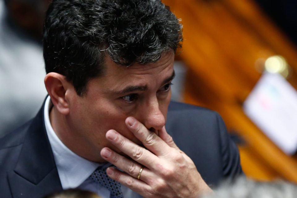 Senador Sergio Moro (União-PR) durante aprova indicação do advogado Cristiano Zanin ao STF