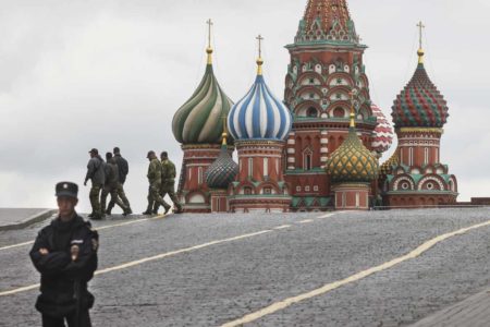 Moscou tem segurança reforçada em meio a motim de grupo de mercenários