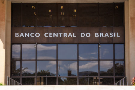imagem colorida Fachada de prédio do Banco Central do Brasil focus - Metrópoles