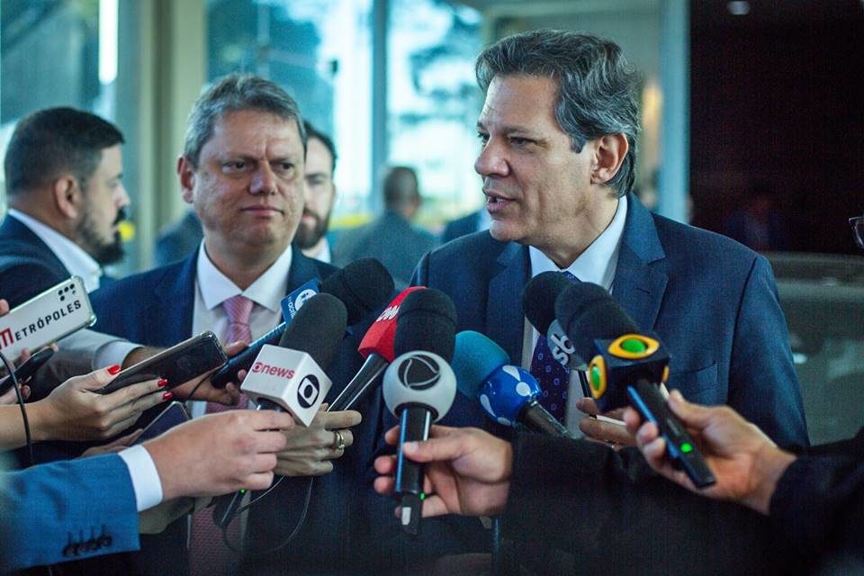 Ministro da Fazenda, Fernando Haddad, e governador de SP, Tarcísio de Freitas - Metrópoles