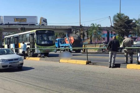 goias motociclista atropelada onibus