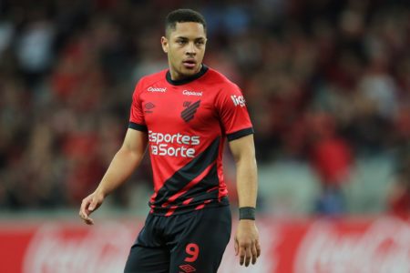 vitor roque