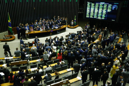 após votação, PL tem barraco em grupo de WhatsApp