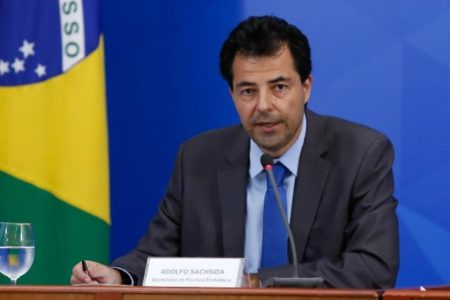 Imagem colorida de Adolfo Sachsida