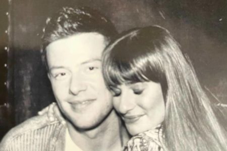 Foto em preto e branco de Lea Michele e Cory Monteith - Metrópoles