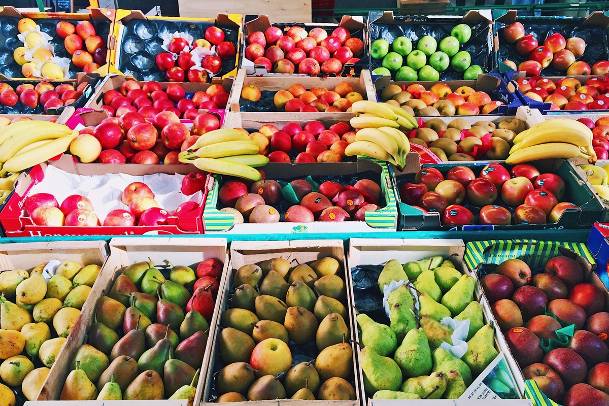 Frutas expostas para vender