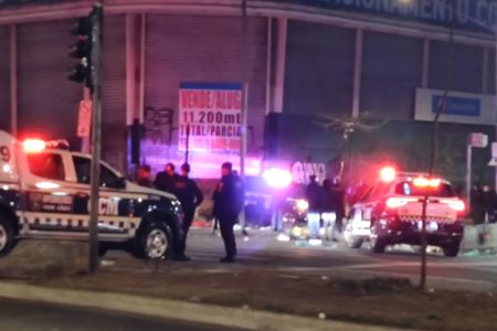 viaturas da polícia e da gcm iluminam rua no centro de sao paulo durante operação policial - metrópoles