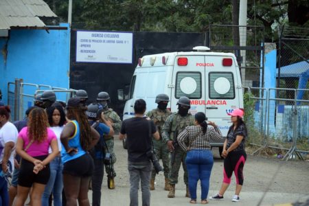 Foto colorida de presídio no Equador - Metrópoles