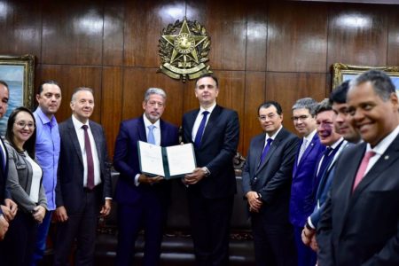 Arthur Lira e Rodrigo Pacheco se reúnem para debater reforma tributária