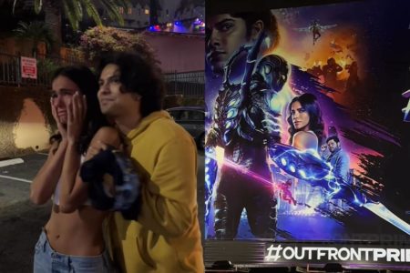 Bruna Marquezine e Xolo Maridueña emocionados de um lado e parte de outdoor de Besouro Azul do outro - metrópoles