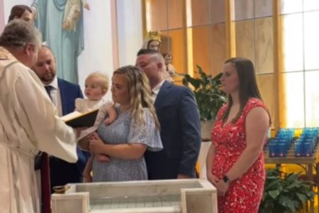 batismo de bebê de 11 meses nos EUA