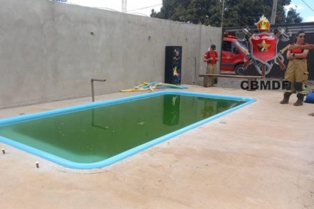 Piscina - Metrópoles