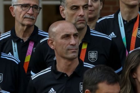 Imagem colorida mostra o dirigente Luis Rubiales, presidente da Real Federação Espanhola de Futebol