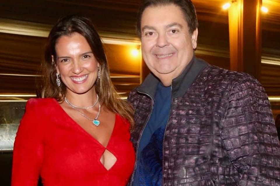 Faustão e sua esposa, Lu Cardoso posam juntos - Metrópoles