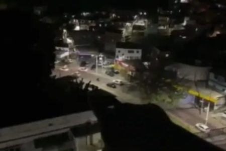Imagem colorida de invasão do Comando Vermelho (CV) na Bahia - Metrópoles