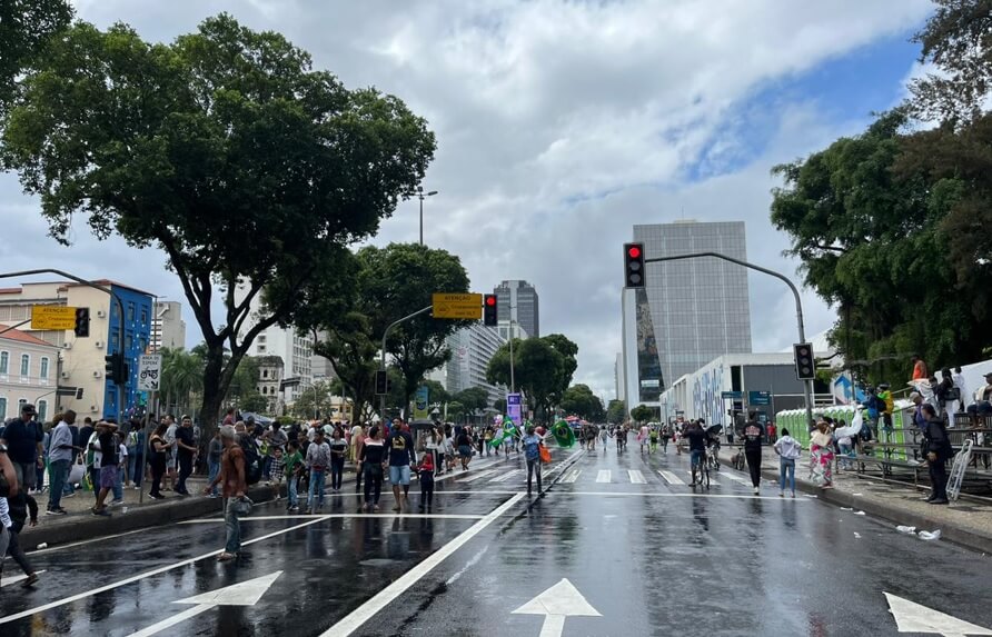 Desfile do 7 de Setembro tem público pequeno no Rio de Janeiro