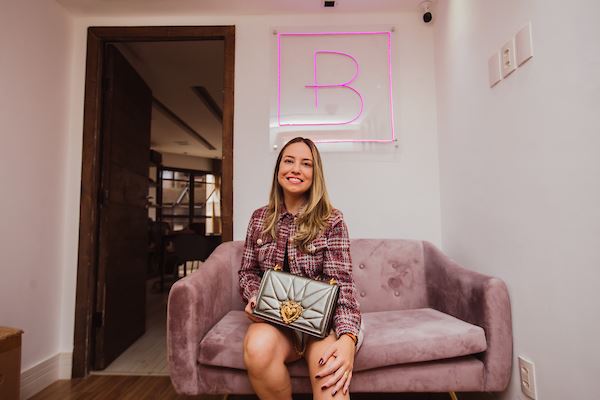 Giovanna Nardelli no Bella Shop Brechó de luxo em Brasília com produtos selecionados - Metrópoles