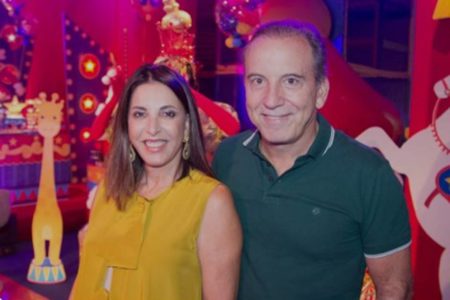 Imagem do banqueiro José Bezerra de Menezes Neto, o Binho Bezerra, com a mulher, Luciana - Metrópoles