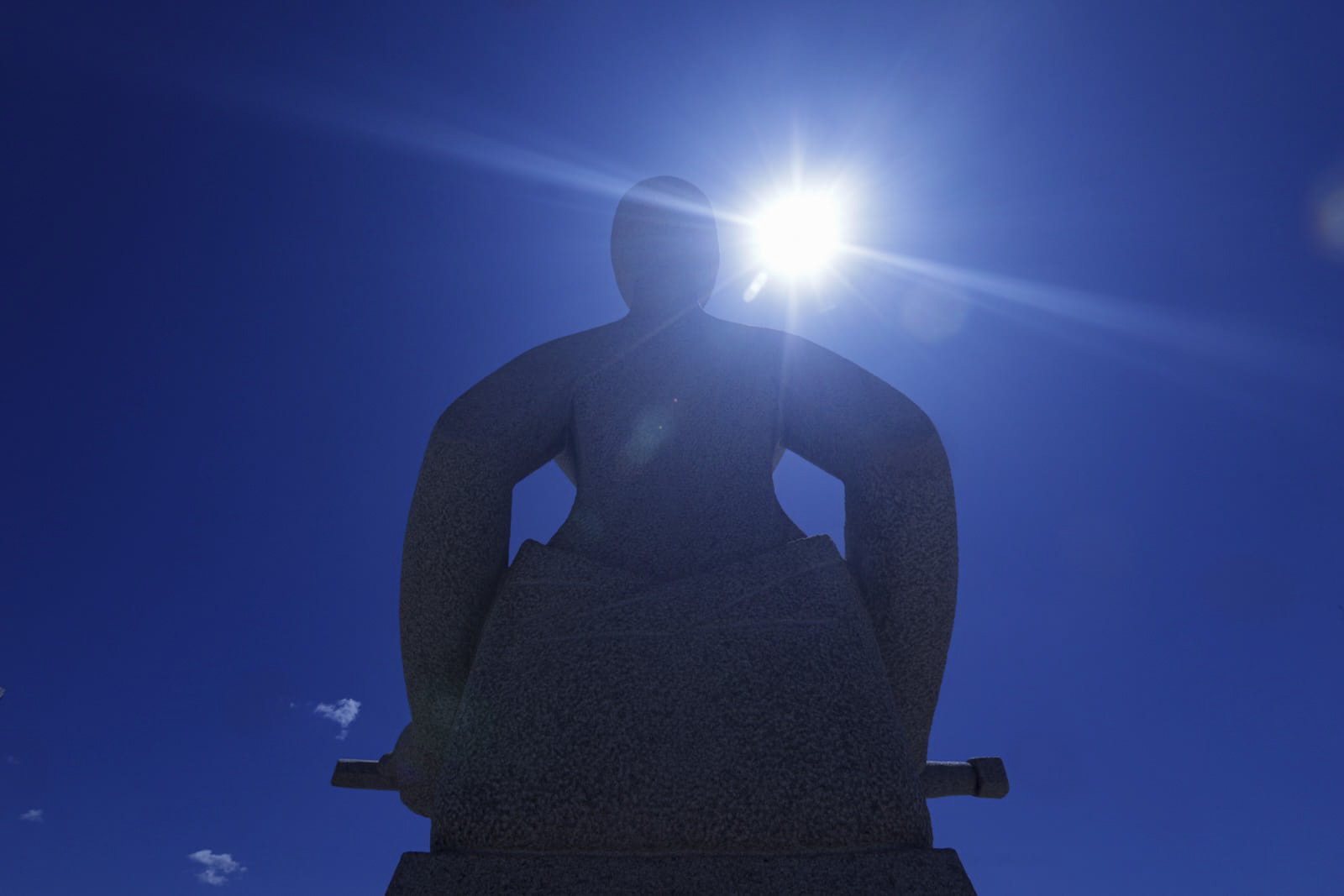 Escultura A Justiça, de Alfredo Ceschiatti, em frente ao STF - metrópoles