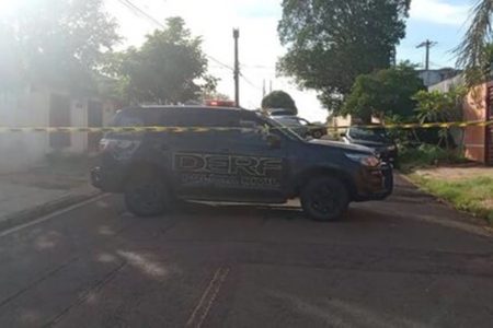 Imagem colorida mostra carro da Polícia Civil do Mato Grosso do Sul - Metrópoles