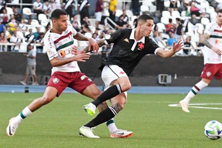 Foto colorida de Fluminense e Vasco - Metrópoles