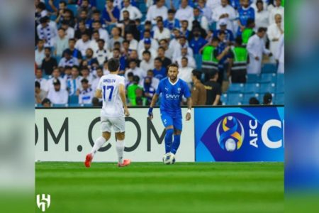 Imagem mostra Neymar em partida pelo Al Hilal - Metrópoles