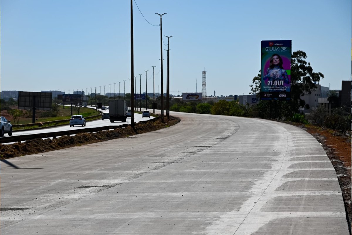 Imagem colorida - Obras na Estrutural - Metrópoles