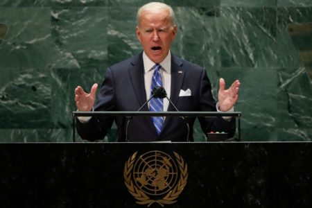 Imagem colorida do presidente Joe Biden na Assembleia Geral da ONU de 2023 - Metrópoles