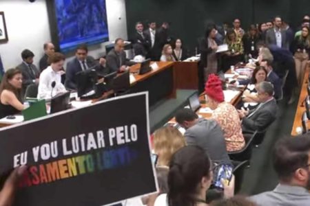 Comissão vota PL contrário ao casamento homoafetivo camara dos deputados - Metrópoles