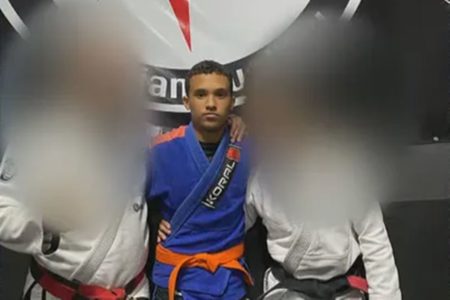 Foto colorida de Douglas Souza Braga, adolescente que ficou ficou tetraplégico após treino de jiu-jítsu - Metrópoles