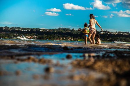 Família no Lago Paranoá - Metrópoles