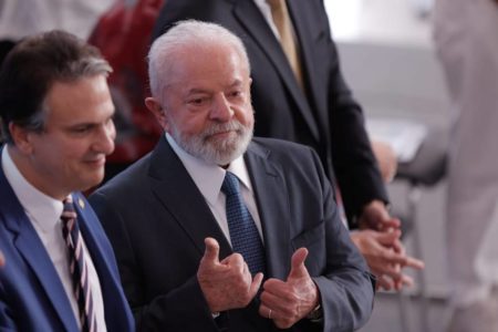 Imagem colorida de Camilo e Lula - Metrópoles