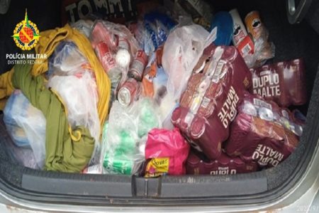 Mulher presa após furtar alimentos no Gama