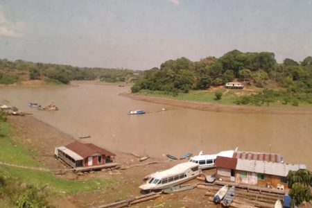 Foto colorida mostra Estiagem no Amazonas