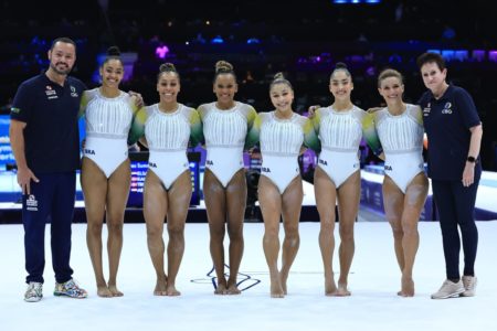 Imagem colorida da seleção brasileira feminina de Ginástica Artística- Metrópoles