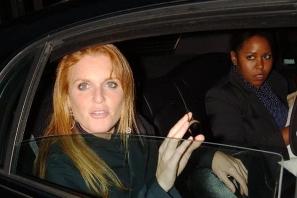 Sarah Ferguson publicou a foto com sua ex-funcinária no Instagram