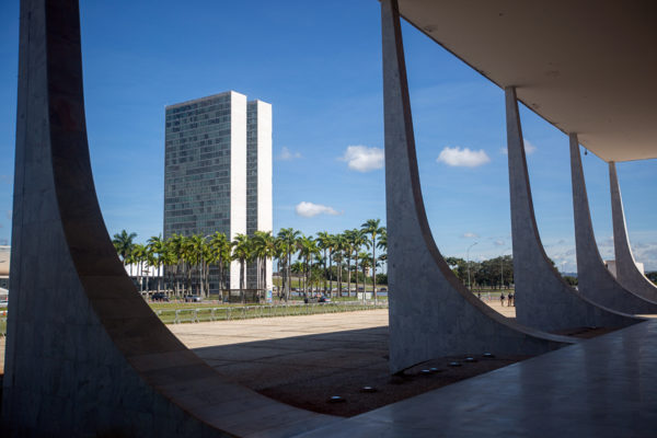 Congresso nacional visto pelo patio do STF manifestações - Metrópoles