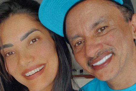foto colorida dos rostos de manoel gomes e mulher morena - metrópoles